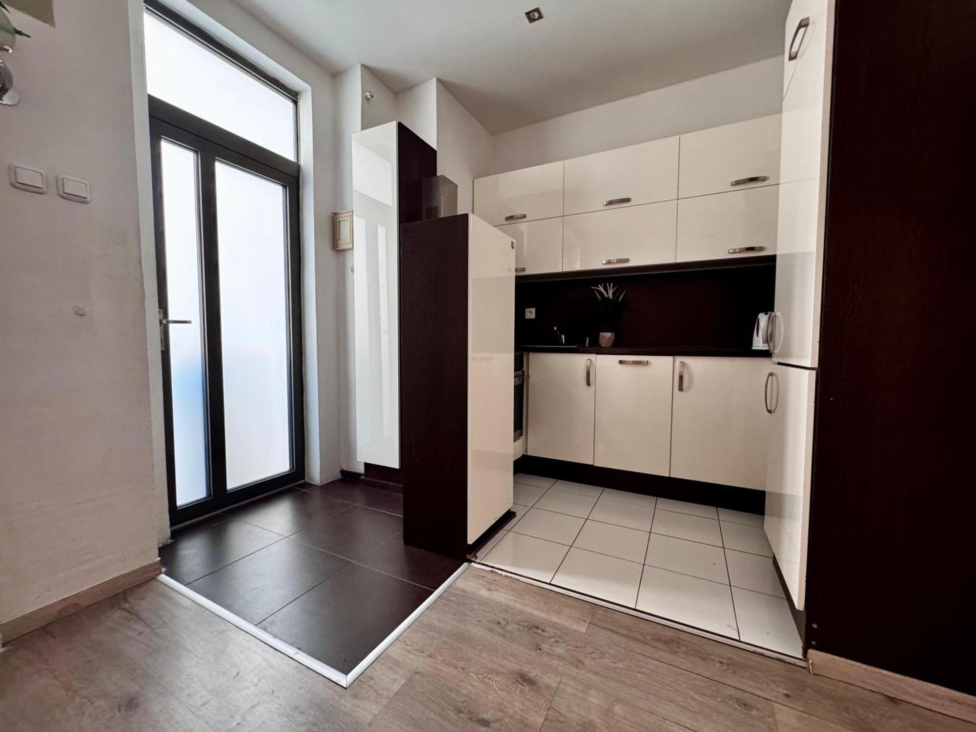 120 M2 Apartment In The Centre Of The Old Town ブラチスラヴァ エクステリア 写真